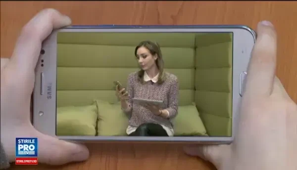 Autismul virtual, boala care ii afecteaza pe copiii uitati de parinti in fata tabletei. Nu mai stie nici sa se joace