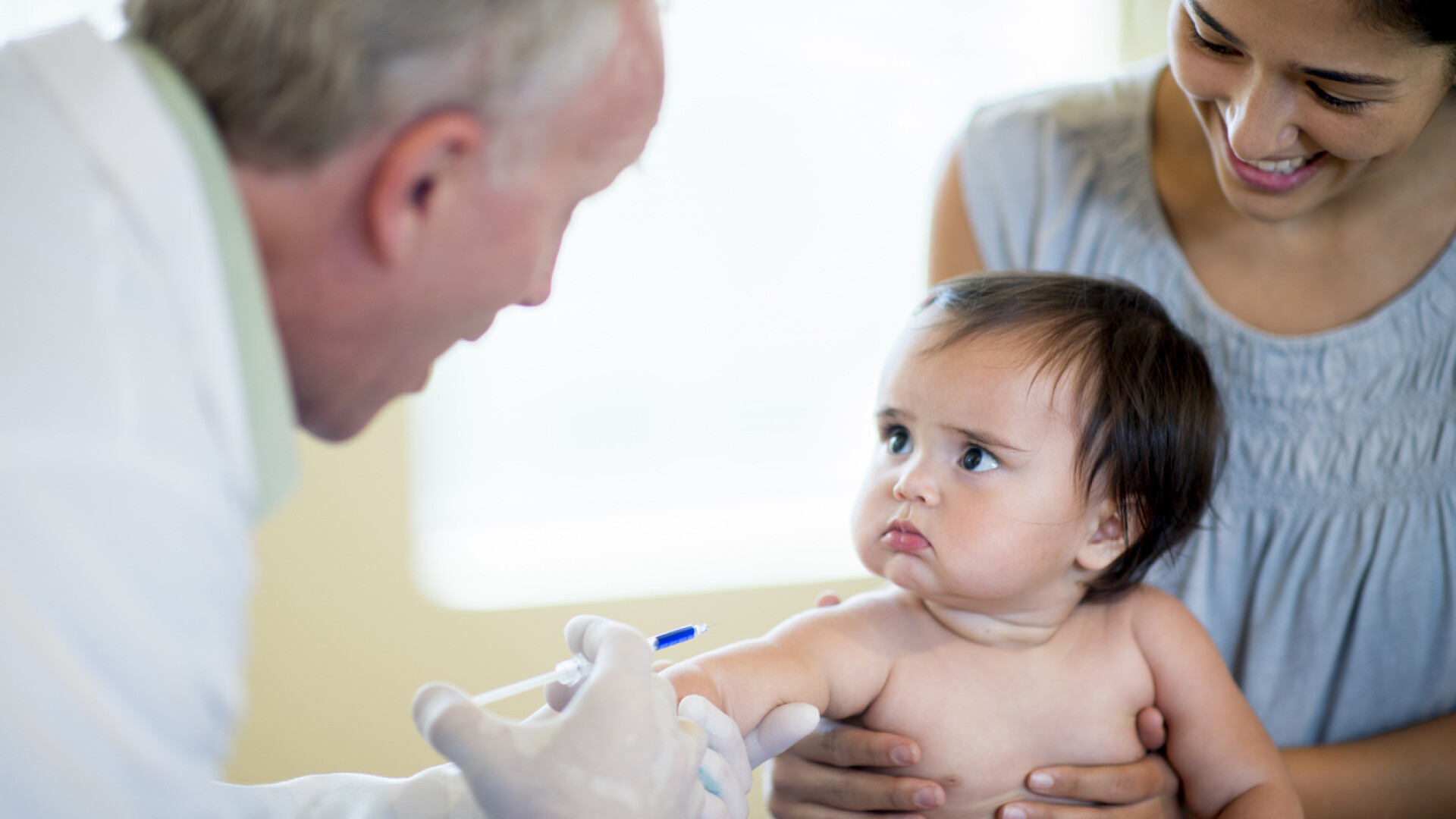 Comisia Europeana a aprobat cererea Romaniei de a suspenda temporar exportul intracomunitar al vaccinului impotriva rujeolei