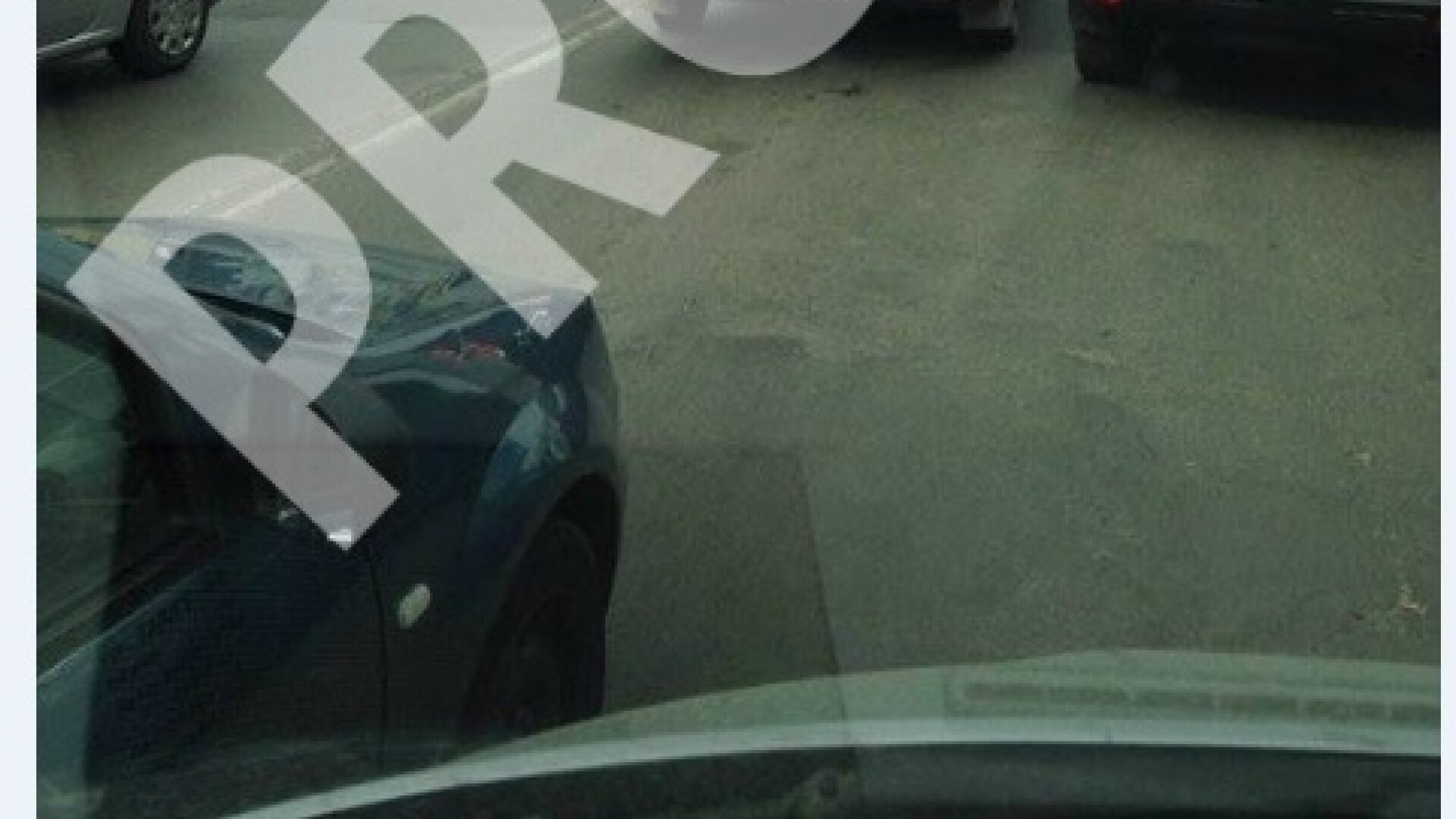 Imagine uluitoare surprinsa in trafic, la Chisinau. Ce transporta cu microbuzul un sofer. FOTO