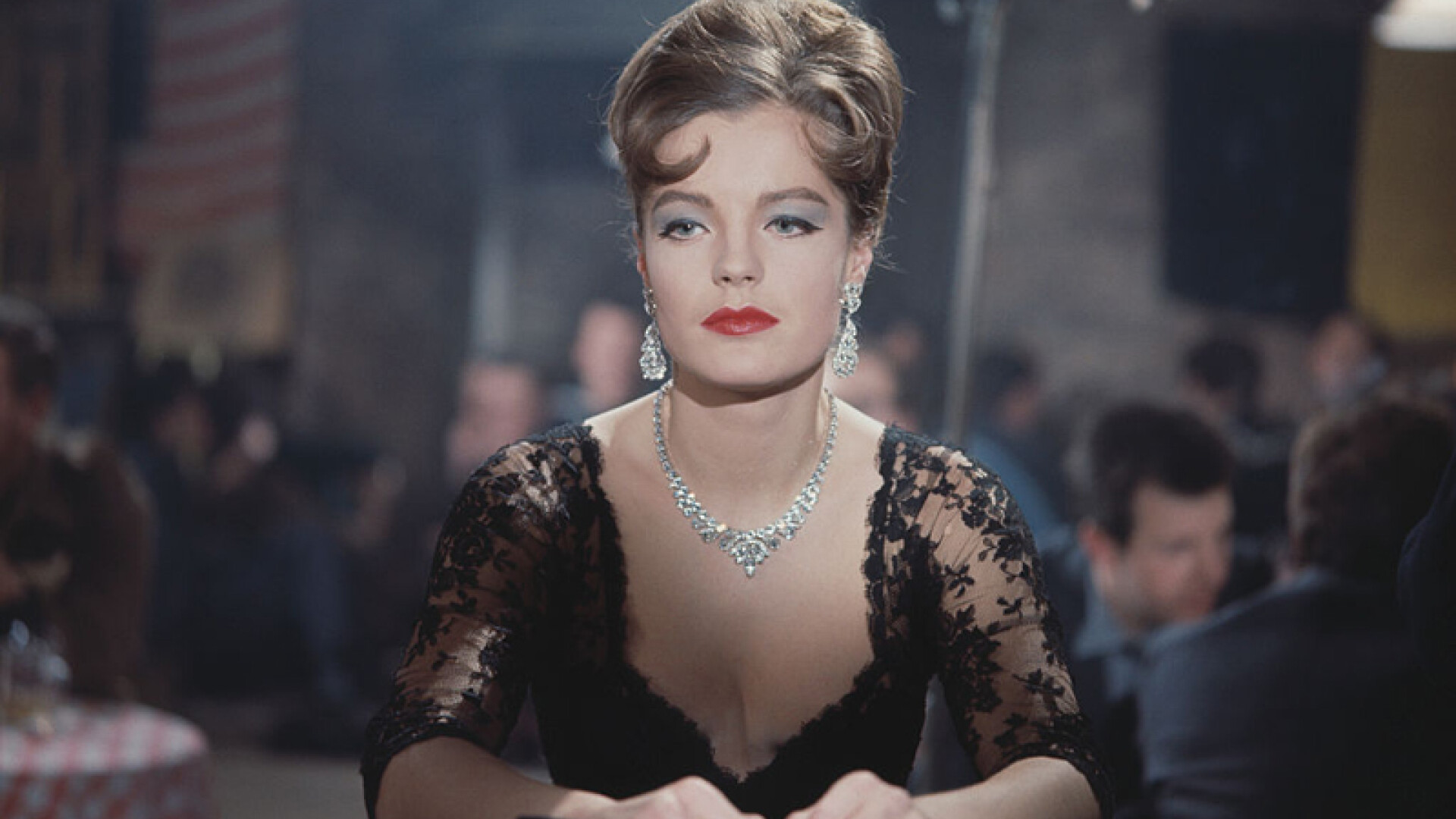 Mormantul actritei Romy Schneider a fost profanat de autori necunoscuti. Cavoul a fost deschis