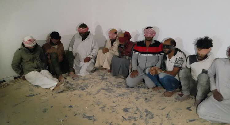 Unul dintre cei mai periculosi teroristi ISIS, capturat de beduini. Pedeapsa ingrozitoare pe care ar putea sa i-o aplice