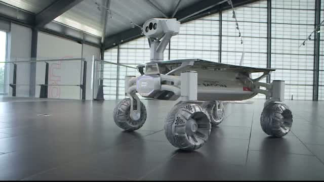 Un vehicul care va ajunge pe Luna anul viitor va aparea pentru prima data intr-un film science fiction