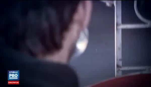 Are o sotie si trei copii, insa o greseala facuta in urma cu 10 ani i-a distrus viata.