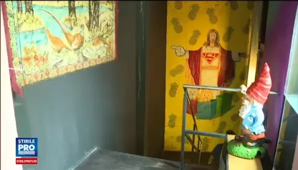 Muzeul Kitsch-ului isi deshide portile pentru curiosi. Mileurile si carpeta cu Rapirea din Serai, printre