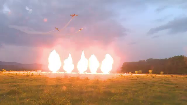 Iacarii acrobati, din inaltul cerului, direct in paginile unei carti. Artistii aerului au facut din nou spectacol