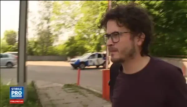 Si-a uitat telefonul intr-un taxi, insa soferul l-a mintit ca nu a gasit nimic in masina. Ce mesaj a primit dupa o saptamana