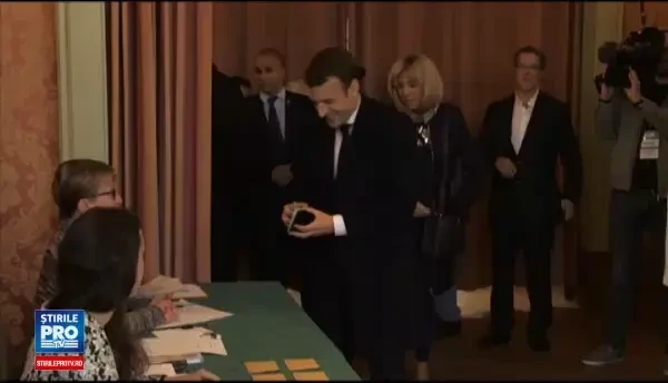 Alegerile prezidentiale in Franta. Estimari: Emmanuel Macron ar fi obtinut intre 62% si 64%, potrivit presei belgiene