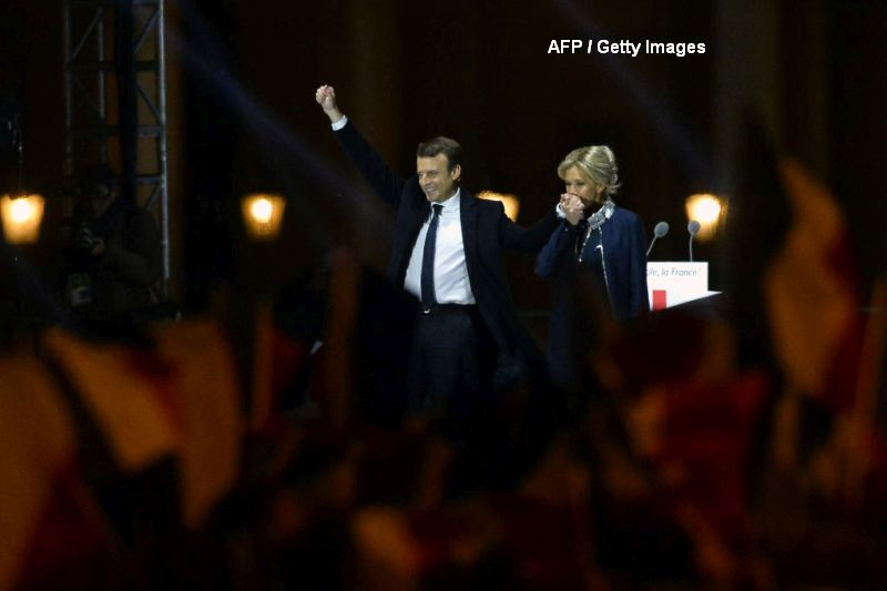 Alegeri prezidentiale in Franta. Emmanuel Macron a invins-o pe Le Pen cu 66% din voturi. "Nu vom ceda in fata fricii". VIDEO
