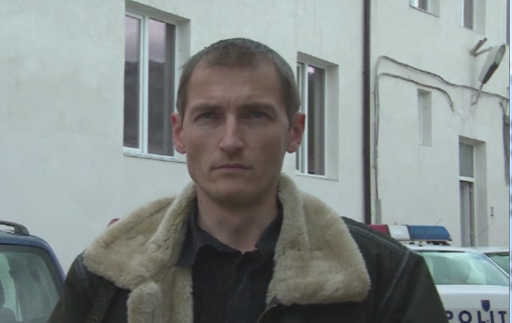 Un politist din Lupeni a sunat la 112 in timpul serviciului, dupa ce a fost trimis la 3 incidente. Discutia cu centralista