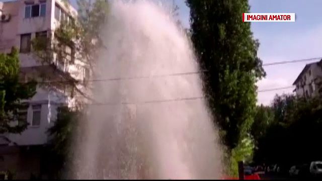 O lucrare facuta "romaneste" de o echipa de muncitori a lasat un intreg cartier din Galati fara apa. Gafa facuta de "Dorel"