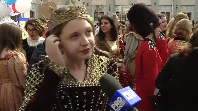 9 mai a oferit triplu prilej de sarbatoare pentru romani. Ce au pregatit elevii Colegiului "Gh. Lazar" din Bucuresti