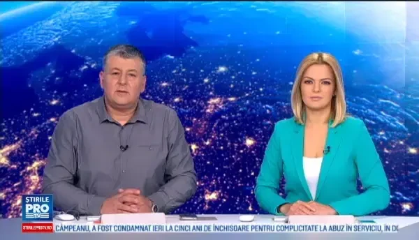 Accident neobisnuit intr-un port. Imagini inedite cu o macara uriasa care se prabuseste