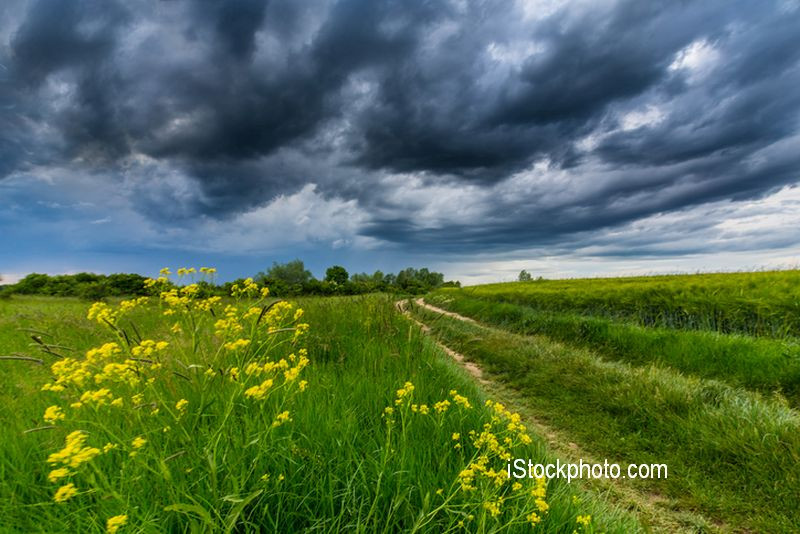 Temperaturi ridicate, dar si ploi seara, in jumatatea sudica a tarii. Prognoza pentru finalul de saptamana