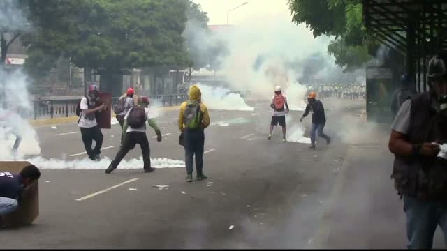 "Marsul fecalelor". Protestul la care au fost chemati venezuelenii sa participe miercuri seara