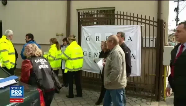 Sute de angajati ai Garzii Nationale de Mediu au intrat de miercuri in greva generala. Care sunt nemultumile lor