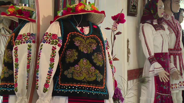 Peste 10.000 de persoane din Nasaud incearca sa intre in Cartea Recordurilor. Vor sa organizeze cel mai mare dans romanesc