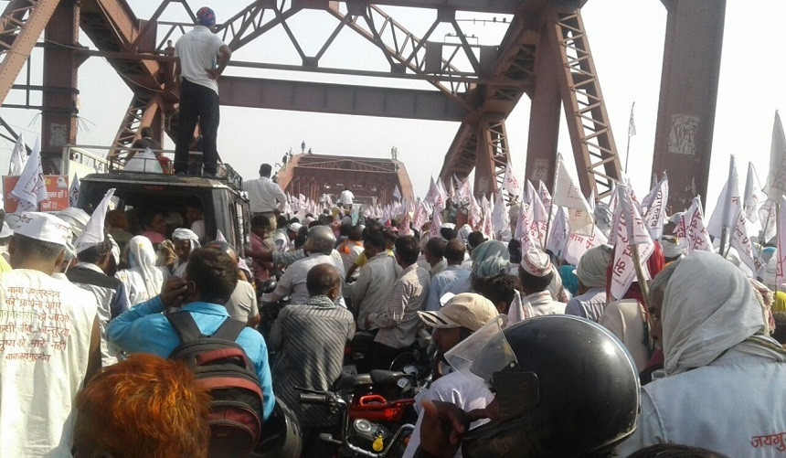 Cel putin 24 de morti si 20 de raniti in timpul unei ceremonii religioase. "Eram nepregatiti pentru atat de multa lume"