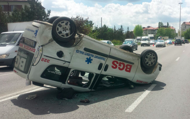 Mergeau la dializa si au ajuns la Urgente. Ce au patit cinci constanteni in ambulanta