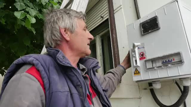 Pretul electricitatii pentru consumatorii casnici creste cu pana la 8% de la 1 iulie