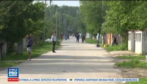 Tanar de 20 de ani, injunghiat de un adolescent de 14 ani, in Dambovita. Nu a avut incotro si l-a taiat, de frica a dat