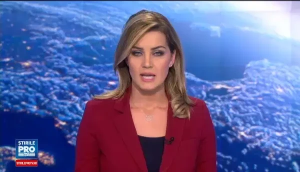 Un camion incarcat cu pietris s-a rasturnat in Bihor. O femeie si nepoata acesteia de un an au fost gasite moarte sub el