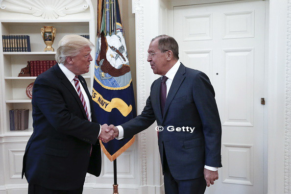 Donald Trump l-a amenintat pe fostul sef FBI. Presa americana: Isi inregistreaza presedintele discutiile din Biroul Oval?