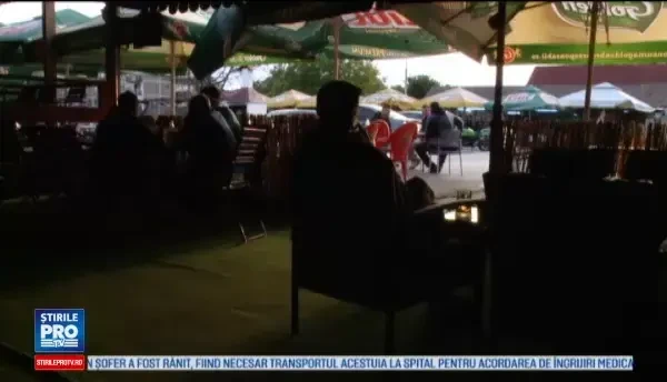 Bataie cu bate si scaune intr-un bar din Timisoara. 5 moldoveni l-au atacat pe proprietar dupa ce nu au mai primit bautura