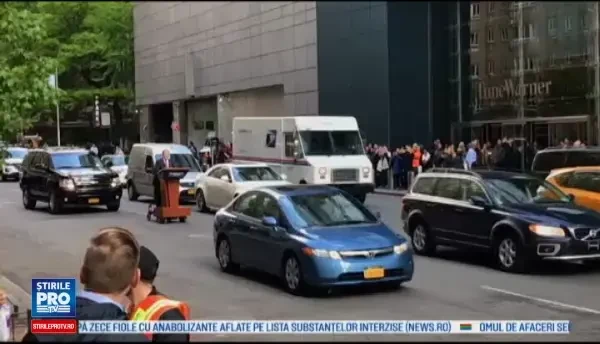 Dupa Alec Baldwin, a venit randul Melissei McCarthy sa parodieze administratia Trump. Cum a aparut pe strazile din Manhattan