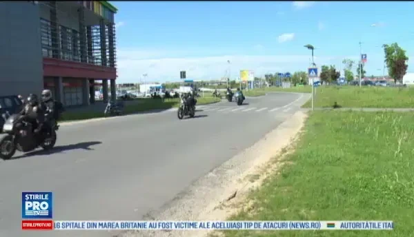 Aproape 300 de motociclisti romani au pornit in cel mai lung mars al impatimitilor pe doua roti: Vrem respect in trafic!