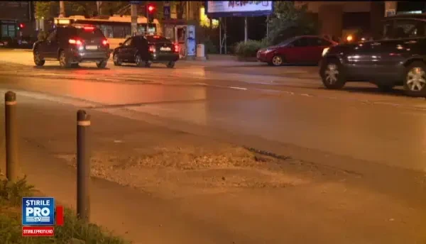 Dupa o primavara capricioasa, Bucurestiul este din nou plin de gropi. Pe unele strazi se circula mai rau ca pe camp