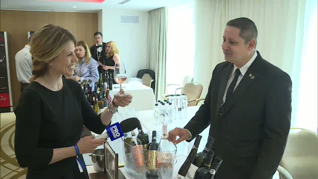 Romanii au inceput sa aprecieze vinul. Cat de mult au crescut vanzarile la cel rose