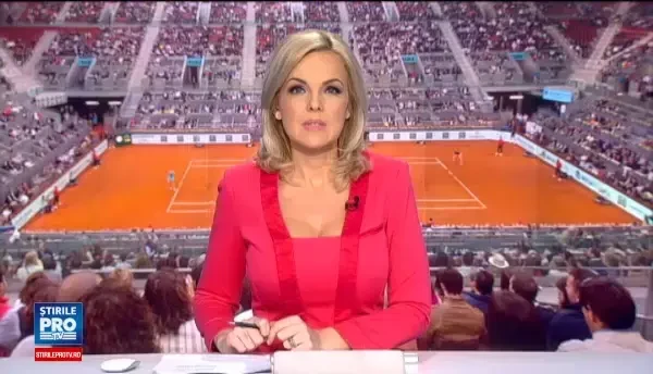 Simona Halep a castigat a doua oara consecutiv Madrid Open. Este al 15-lea trofeu din cariera jucatoarei