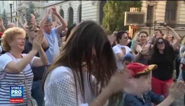 Bucurestiul, promovat de 100 de bloggeri si jurnalisti din toata lumea. Ce s-a intamplat sambata in Centrul Vechi