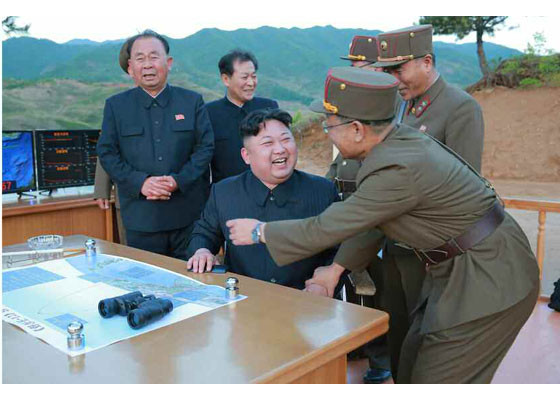 Trump îl laudă pe Kim Jong-un înainte de întâlnire: ”Deschis, onorabil”