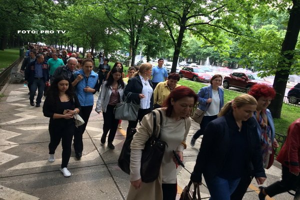 proteste ale angajatilor de la Finante