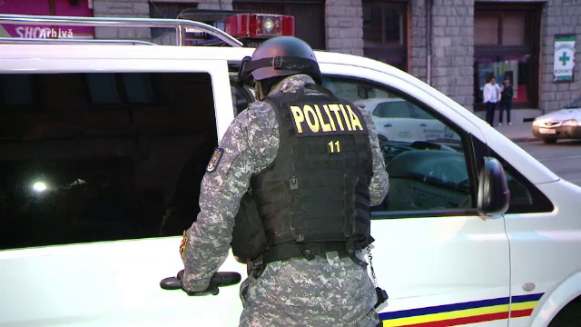 Perchezitii DNA la Consiliul Judetean Iasi. Contractele pentru lucrarile de deszapezire si asfaltare, vizate de procurori