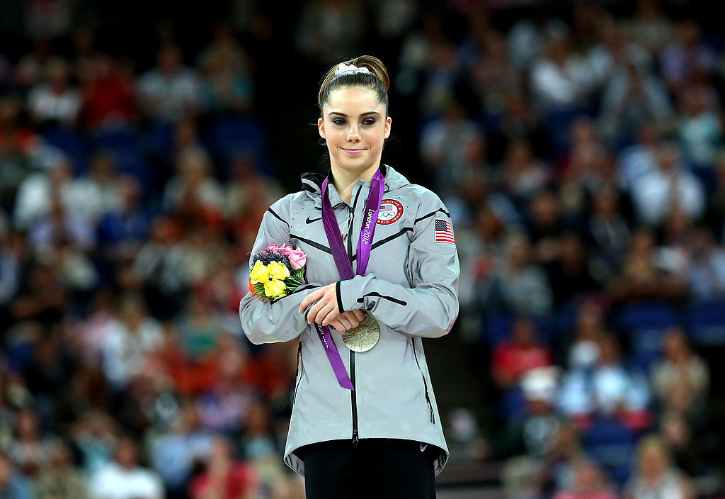 In 2012 era pe podiumul Jocurilor Olimpice, acum se remarca...altfel. McKayla Maroney face...ce vrea ea :) FOTO