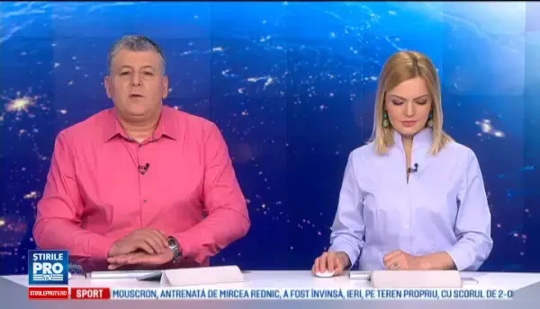 O femeie a murit intr-un incendiu devastator izbucnit intr-un bloc turn cu 17 etaje. Autoritatile au deschis o ancheta