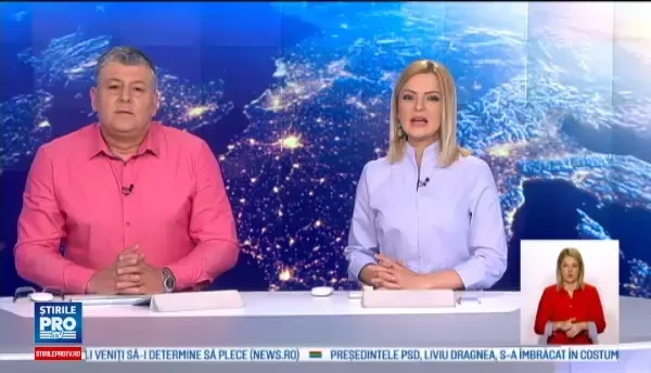 Poze cu regele Thailandei, imbracat intr-un maiou si plin de tatuaje, au ajuns pe Facebook. Ce amenzi risca vinovatii