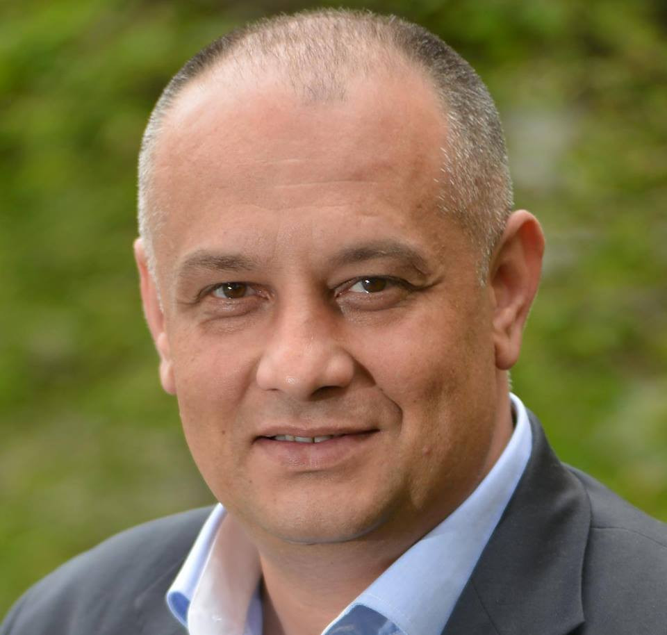 Presedintele ALDE Suceava, prins in timp ce conducea cu 142 km/h avand permisul de conducere suspendat tot pentru viteza