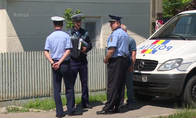 Parasit de sotie, un barbat din Prahova s-a spanzurat. Vecinii sustin ca bea si o batea pe femeie zilnic