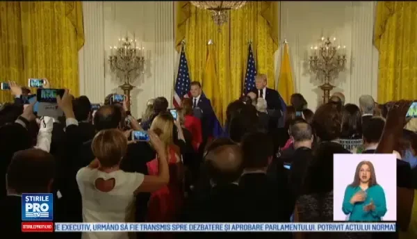 Donald Trump, intrebat daca ar fi incercat sa opreasca ancheta FBI in cazul lui Michael Flynn: Nu! Alta intrebare!