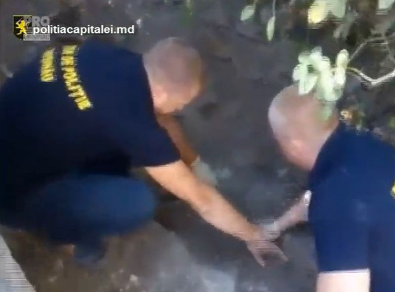 Cuplul din Republica Moldova care si-a ucis nou-nascutii, dupa care i-a ingropat in gradina, au fost condamnati