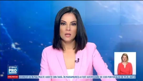 Locomotiva unui tren de pasageri a luat foc in gara Roman. Pompierii au evacuat calatorii si au stins rapid incendiul