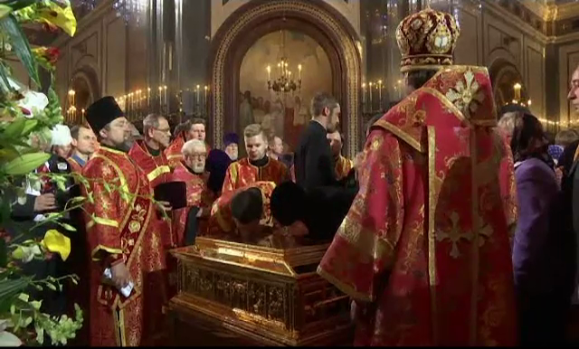Papa Francisc si-a tinut promisiunea facuta Patriarhului Kiril. Moastele Sfantului Nicolae au ajuns in Rusia dupa 900 de ani