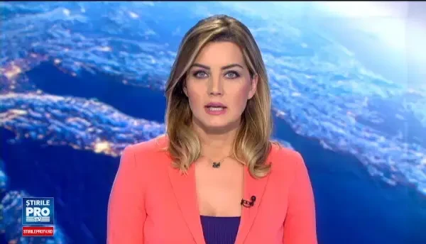 Politist din Sibiu, cercetat dupa ce a produs un accident grav. Agentul a intrat pe interzis, apoi a lovit un taxi