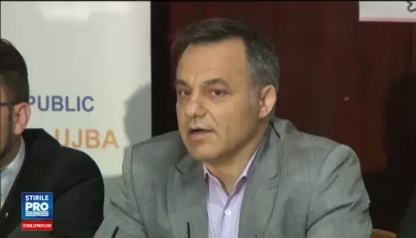 Proteste in primariile din toata tara. Functionarii, nemultumiti ca primarii pot stabili salariile subalternilor