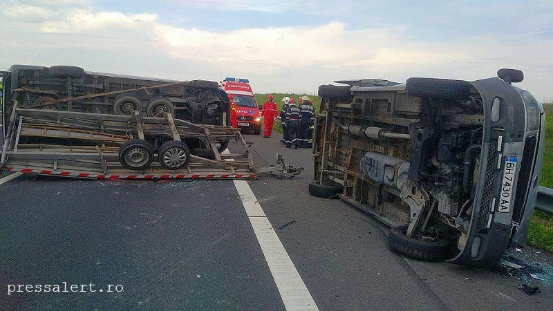 Sapte persoane, printre care si un copil, ranite intr-un accident cu doua microbuze si o masina. Plan rosu de interventie