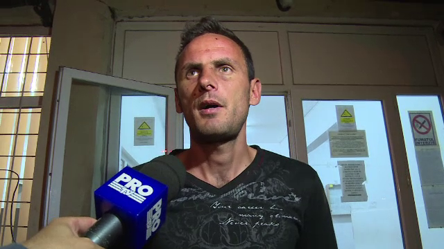 Un barbat sustine ca a fost batut si sechestrat de doi frati, in Dambovita. Vecin: "Sta din casa in casa, zi de zi, baut"