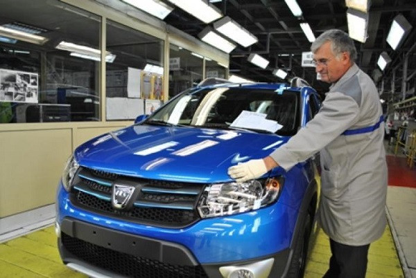 Ce se intampla la Dacia Mioveni. Anuntul neasteptat al sefului Renault: Romanii, unii dintre cei mai buni din intreg grupul